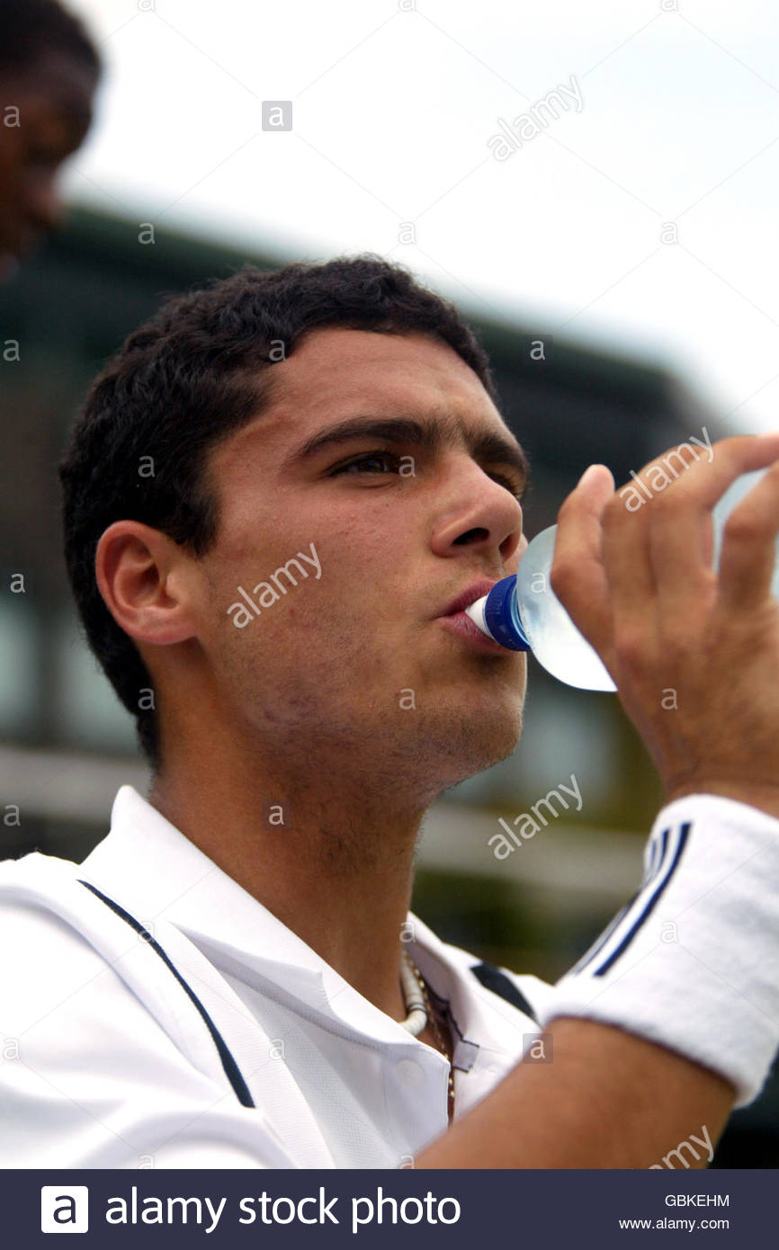 tennis-wimbledon-2004-boys-final-gael-monfrils-v-miles-kasiri-GBKEHM.jpg